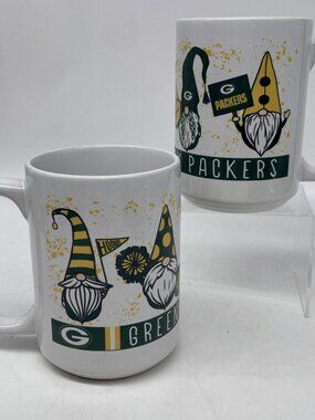 Green Bay Packers Gnome NFL 15oz Mugs Pair Football Coffee Set EUC